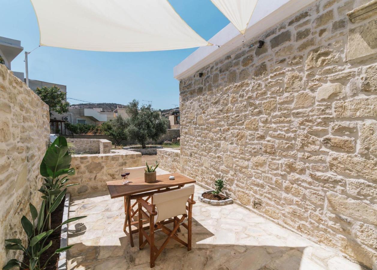 Papadia Luxury Apartments Pitsidia Exterior photo