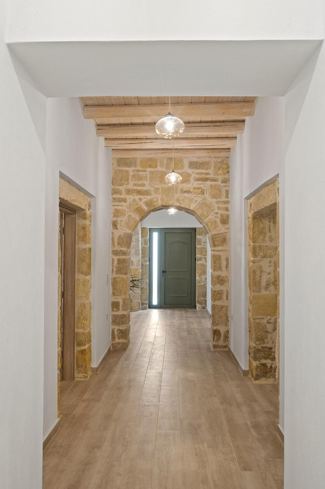 Papadia Luxury Apartments Pitsidia Exterior photo